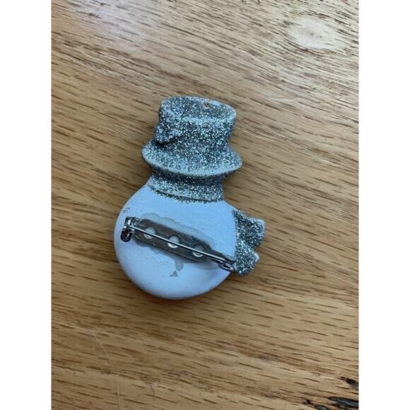 Vintage Glitter Snowman Brooch Pin Button With Silver Scarf & Hat - Picture 2 of 4